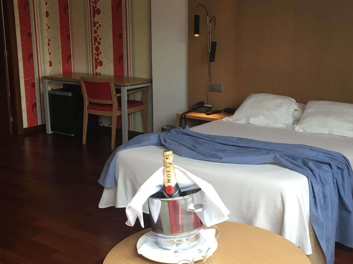 Hotel Ril Burela 外观 照片